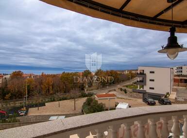 Cetvorosoban stan, Malinska-Dubašnica, Malinska, prodaja, 290000 €, 90 m2