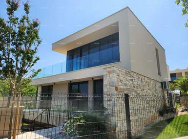 Kuca, Umag, prodaja, 1280000 €, 220 m2