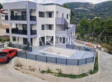 Kuca, Rab, Banjol, prodaja, 1764000 €, 395 m2