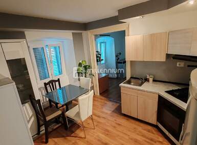 Dvosoban stan, Rijeka, Centar, prodaja, 145000 €, 53 m2