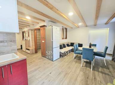 Trosoban stan, Rovinj, prodaja, 420000 €, 60 m2