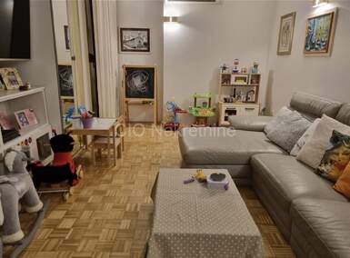 Trosoban stan, Split, najam, 1700 €, 93 m2