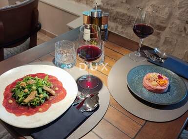 Poslovni prostor, Šibenik, Grad, prodaja, 1900000 €, 190 m2