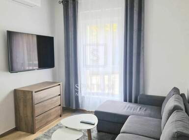 Trosoban stan, Pula, najam, 1000 €, 51 m2