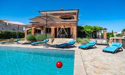 Kuca, Višnjan, prodaja, 775000 €, 205 m2