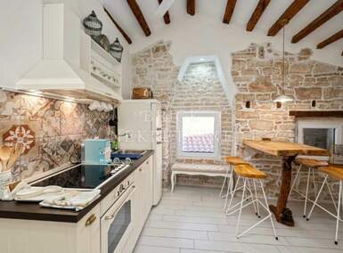 Trosoban stan, Rovinj, prodaja, 315000 €, 46 m2