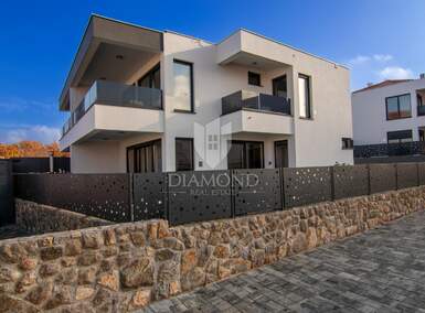 Kuca, Malinska-Dubašnica, Milčetići, prodaja, 622500 €, 146 m2