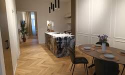 Trosoban stan, Rijeka, Centar, prodaja, 325000 €, 85 m2