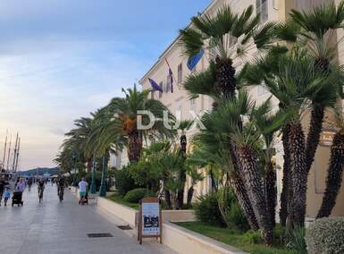 Kuca, Mali Lošinj, prodaja, 650000 €, 450 m2