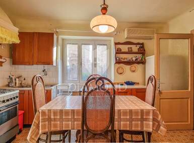 Kuca, Novigrad, prodaja, 440000 €, 252 m2