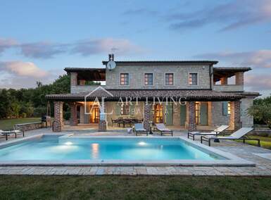 Kuca, Poreč, prodaja, 630000 €, 212 m2