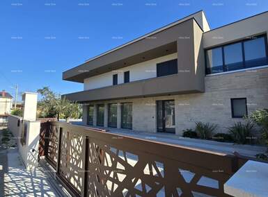 Kuca, Marčana, prodaja, 670000 €, 200 m2