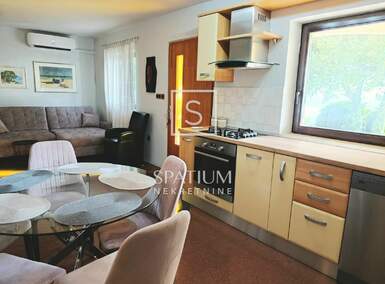 Kuca, Crikvenica, prodaja, 430000 €, 216 m2