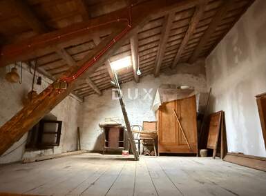 Kuca, Poreč, prodaja, 280000 €, 154 m2