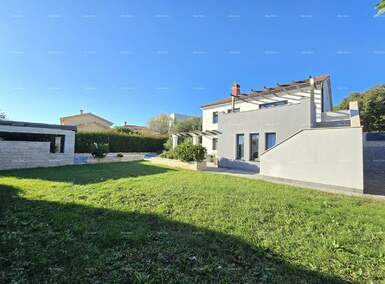 Kuca, Pula, prodaja, 770000 €, 250 m2