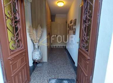 Kuca, Mali Lošinj, prodaja, 600000 €, 240 m2