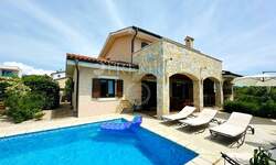 Kuca, Krk, prodaja, 899000 €, 162 m2