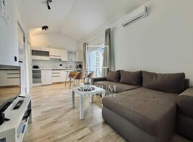 Stan, Crikvenica, prodaja, 480000 €, 168 m2