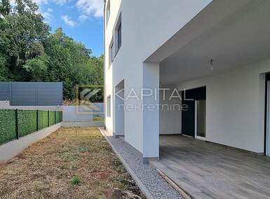Trosoban stan, Opatija, Pobri, prodaja, 375000 €, 102 m2