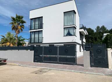 Kuca, Fažana, prodaja, 2400000 €, 0 m2