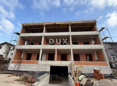 Trosoban stan, Zadar, Crvene kuće, prodaja, 302000 €, 82 m2