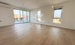 Trosoban stan, Dugo Selo, Novo Naselje, prodaja, 245420 €, 82 m2