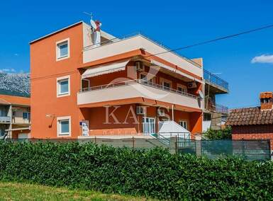 Kuca, Kaštela, Kaštel Kambelovac, prodaja, 670000 €, 360 m2