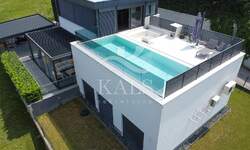 Kuca, Samobor, Giznik, prodaja, 850000 €, 286 m2