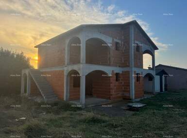 Kuca, Medulin, prodaja, 170000 €, 200 m2