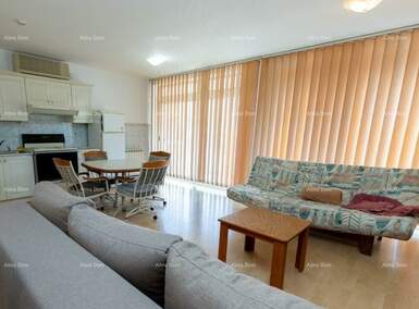 Dvosoban stan, Pula, prodaja, 275000 €, 108 m2