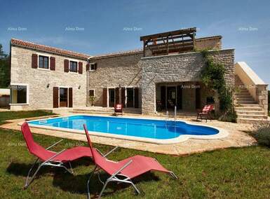 Kuca, Pazin, prodaja, 560000 €, 188 m2