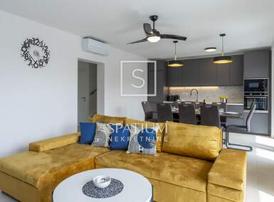 Kuca, Medulin, prodaja, 1500000 €, 193 m2