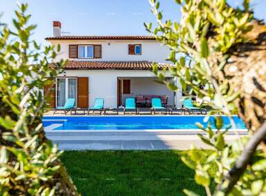 Kuca, Pula, prodaja, 520000 €, 145 m2