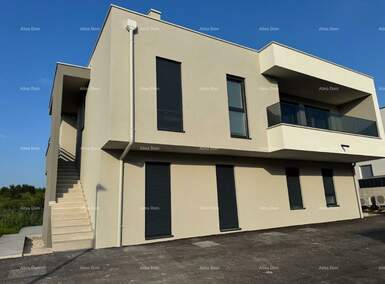 Dvosoban stan, Umag, prodaja, 406850 €, 140 m2