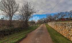 Zemljiste, Pazin, Beram, prodaja, 123000 €, 1367 m2