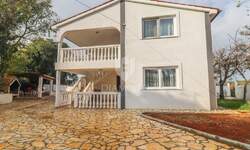 Kuca, Ližnjan, Šišan, prodaja, 350000 €, 165 m2