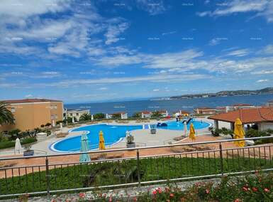 Dvosoban stan, Umag, prodaja, 511220 €, 116 m2