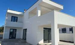 Kuca, Vodnjan, prodaja, 480000 €, 125 m2