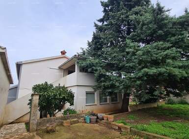 Kuca, Pula, Šišan, prodaja, 790000 €, 350 m2