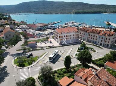 Dvosoban stan, Cres, prodaja, 325000 €, 74 m2