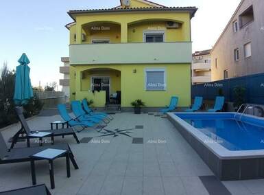 Kuca, Peroj, prodaja, 495000 €, 181 m2