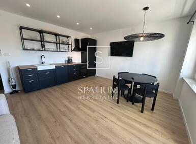 Trosoban stan, Rijeka, Centar, najam, 1200 €, 70 m2