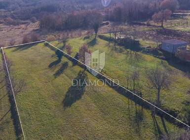 Zemljiste, Motovun, prodaja, 110000 €, 1095 m2