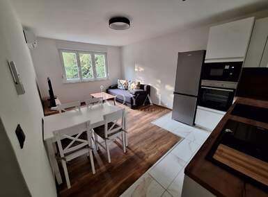 Trosoban stan, Rijeka, Donja Vežica, najam, 700 €, 54 m2