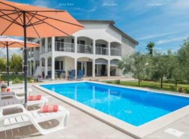 Kuca, Poreč, prodaja, 1499000 €, 480 m2