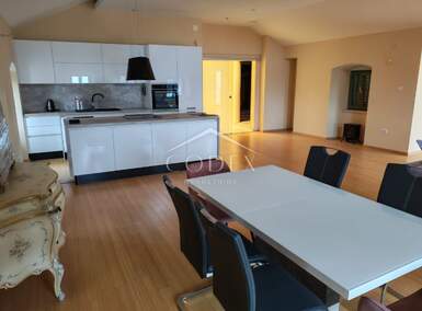 Trosoban stan, Opatija, Opatija - Centar, prodaja, 750000 €, 143 m2