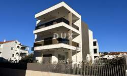 Cetvorosoban stan, Vodice, prodaja, 330000 €, 89 m2