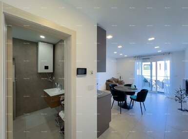 Dvosoban stan, Pula, prodaja, 260000 €, 69 m2