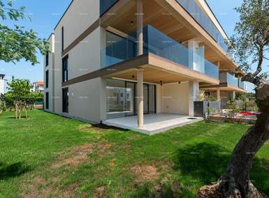 Trosoban stan, Novigrad, prodaja, 692313 €, 138 m2