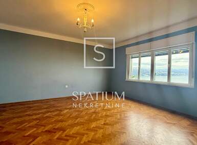 Dvosoban stan, Opatija, Opatija - Centar, najam, 900 €, 120 m2